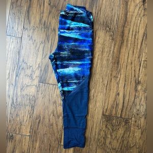 Merika capris yoga pants